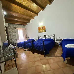 https://affittacamere-la-cartiera.sicilyhotelsitaly.net