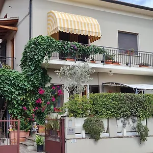 https://bb-via-della-grotta.it-tuscanyhotel.com